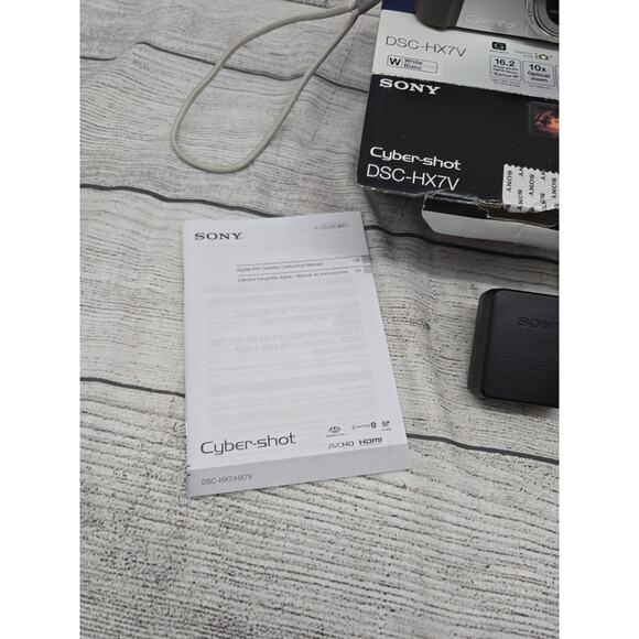 Sony Cyber-Shot DSC-HX7V 16.2MP Digital Point & Shoot Camera White MINT w/Box - Picture 2 of 13